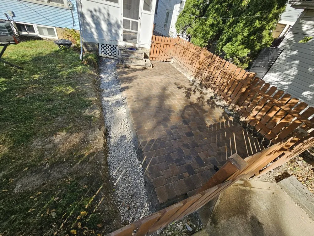 Expert yard cleanup service for year-round maintenance across Upper Arlington, OH - Elite Gardens Paito And Landscape