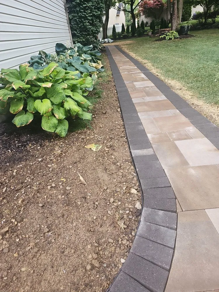 Reliable landscape design in Upper Arlington, OH by Elite Gardens Paito And Landscape