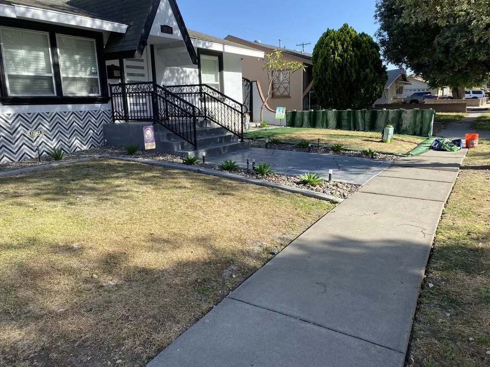 Reliable lawn care service experts serving Fullerton, CA - Elite Green Lawn Painting