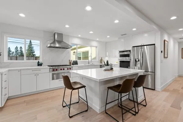 Elite Greenscape Logo