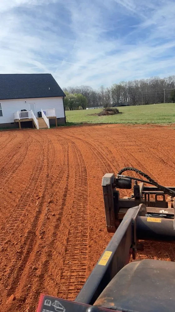 Expert lawn mowing service in Charlotte, NC - Elite Ground