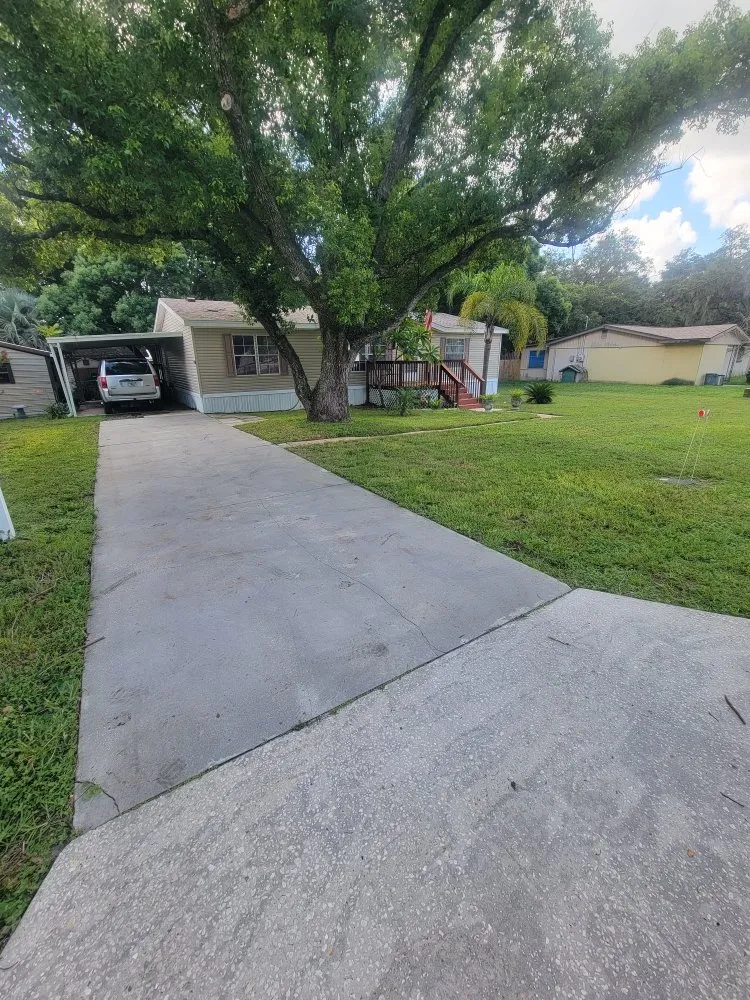 Professional garden landscaping in Plant City, FL - Elite Ground VI