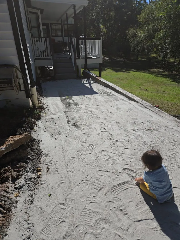 Top-rated lawn care service in Carrollton, GA - Elite Gutters