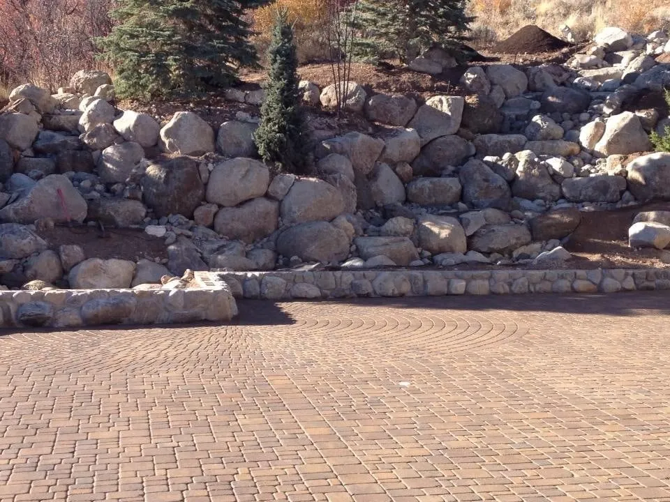 Local outdoor landscaping experts serving Lindon, UT - Elite Hardscapes