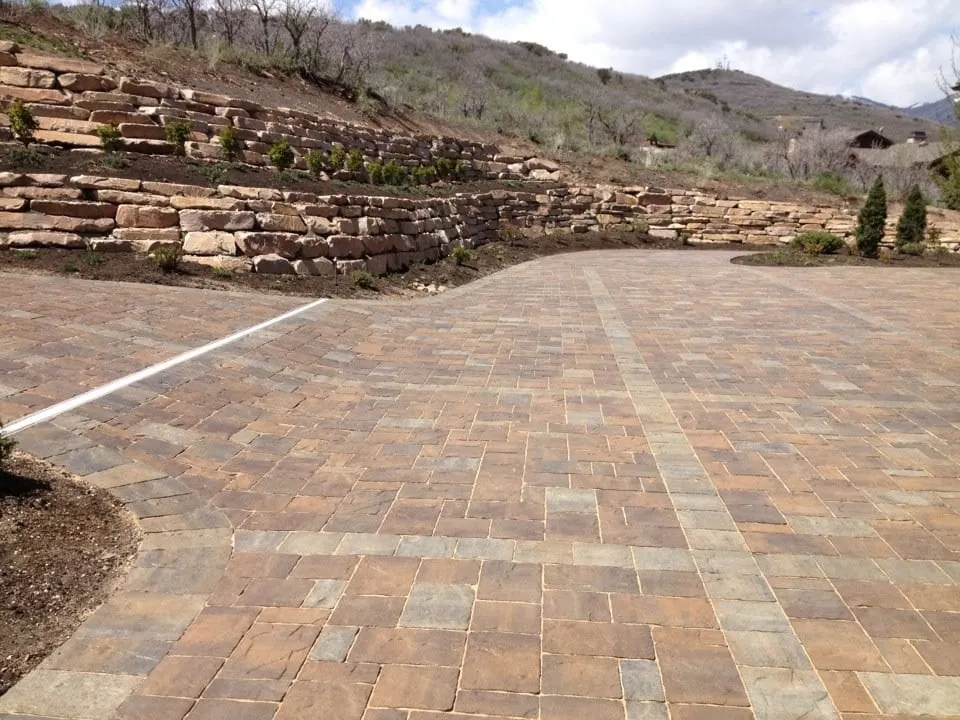 Top-rated residential landscaping experts serving Lindon, UT - Elite Hardscapes
