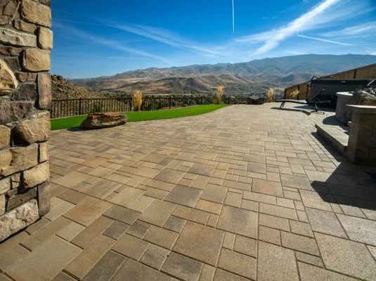 Elite Hardscapes Logo