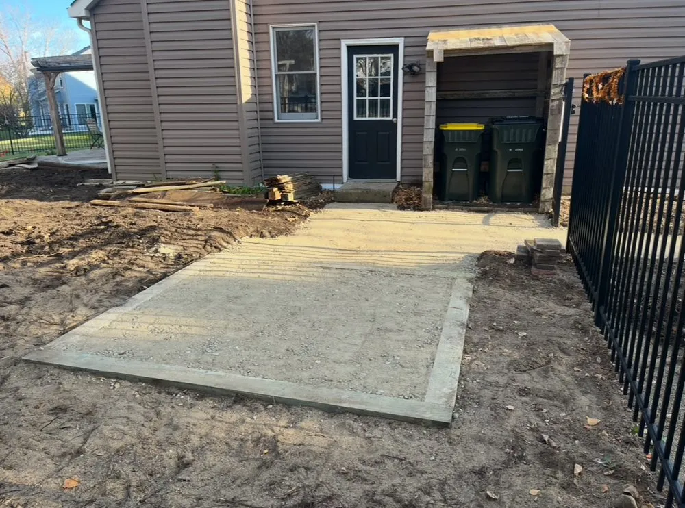 Top-rated garden landscaping for residential properties across Barrington, IL - Elite Jc Services