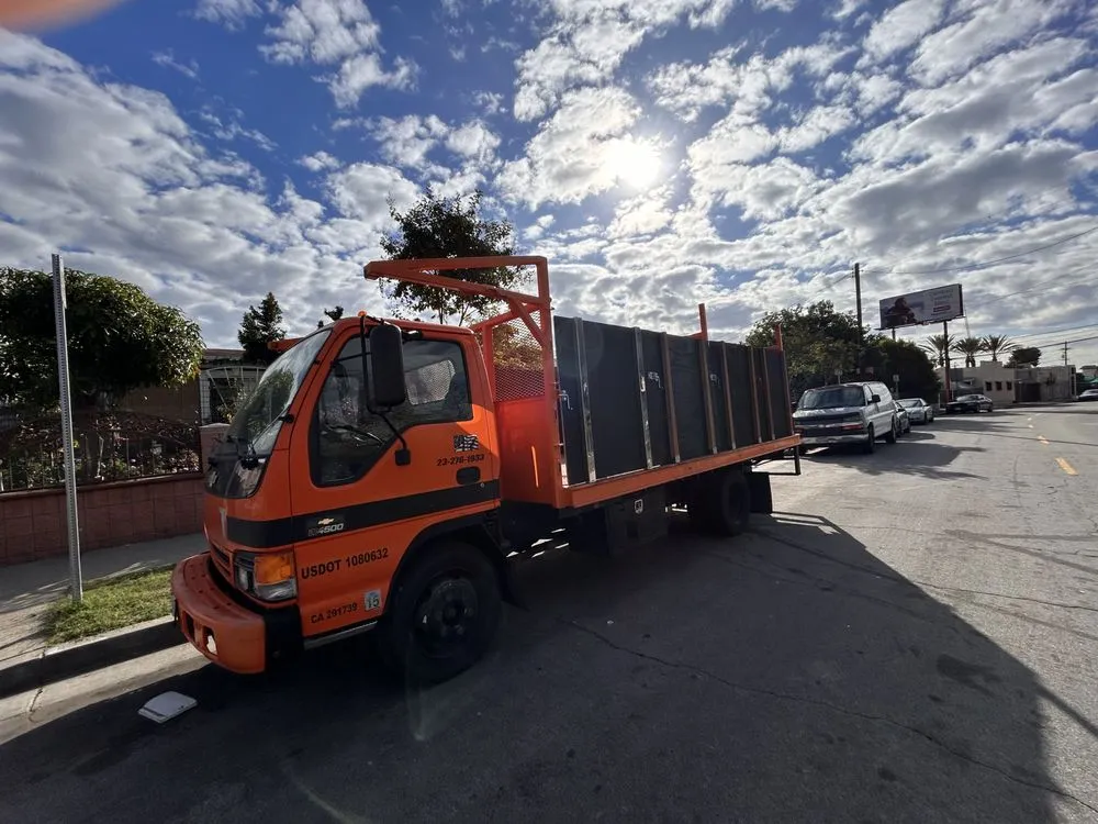 Local lawn care service experts serving El Monte, CA - Elite Junk Removal