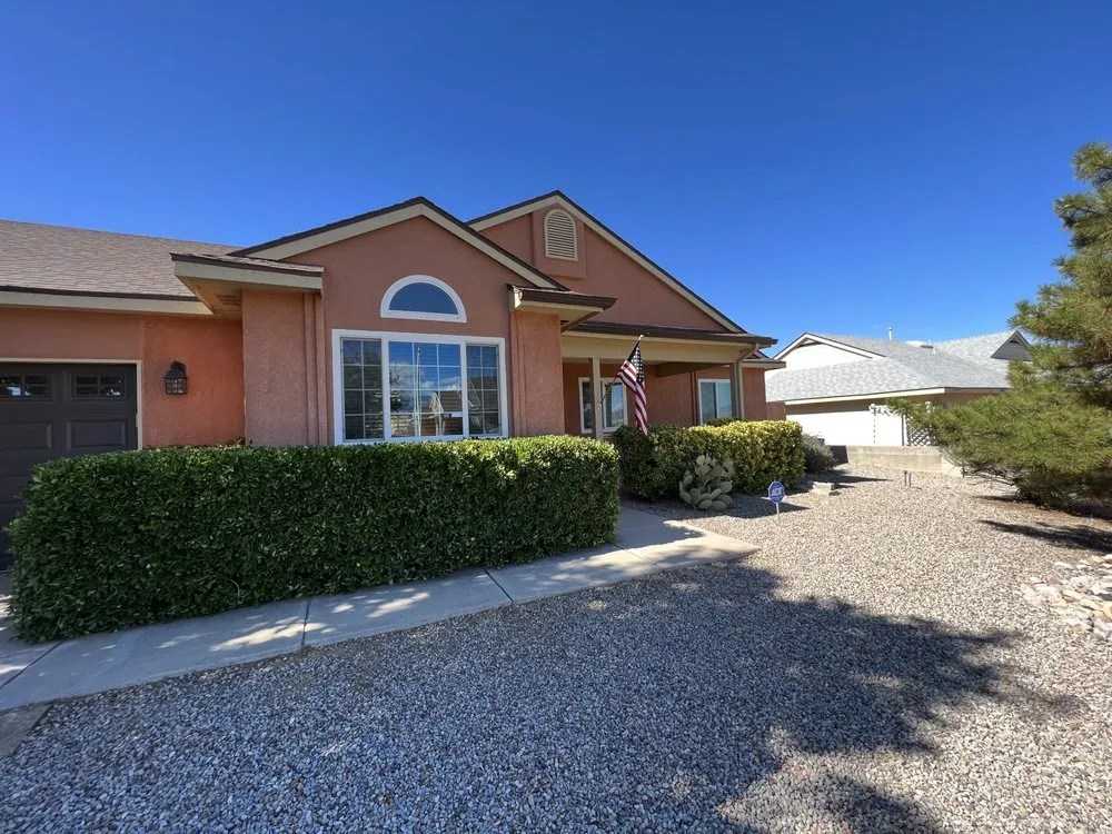 Reliable yard maintenance experts serving Santa Fe, NM - Elite Landscape & Construction