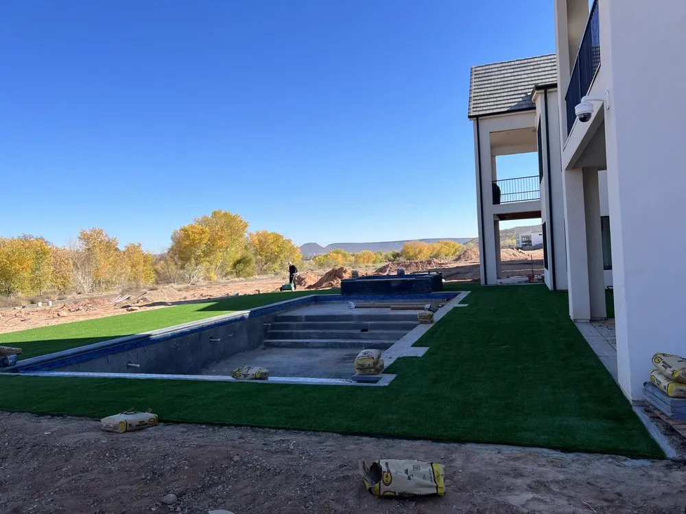 Professional yard maintenance experts serving St. George, UT - Elite Landscape & Maintenance