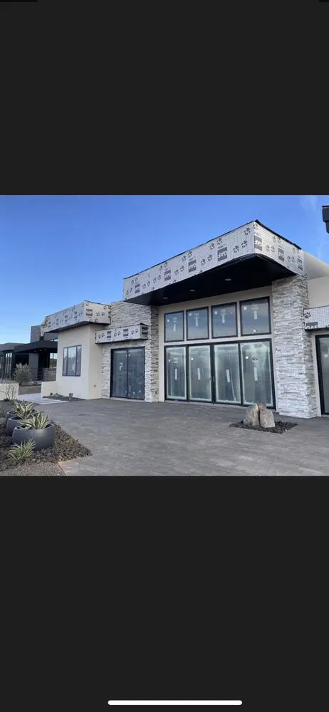 Custom outdoor landscaping experts serving St. George, UT - Elite Landscape & Maintenance