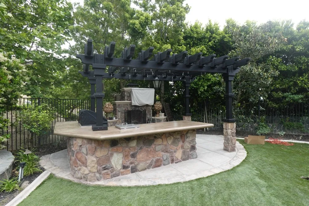 Custom yard cleanup service with custom design across Somis, CA - Elite Landscape Construction