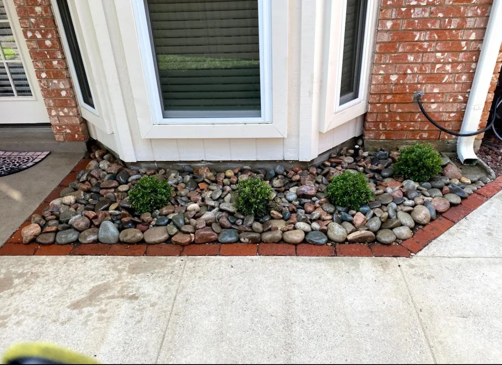 Expert garden landscaping near you in Dallas, TX by Elite Landscape