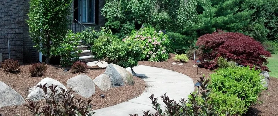 Expert garden landscaping in Wyckoff, NJ by Elite Landscape Design