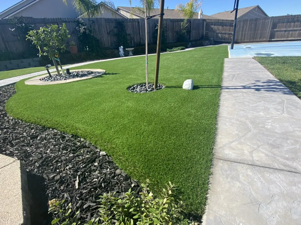 Affordable lawn mowing service in Los Banos, CA - Elite Landscape Services