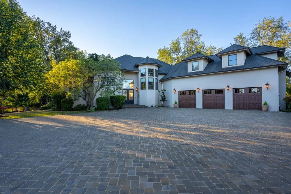 Affordable landscape design experts serving Roseburg, OR - Elite Landscape Services