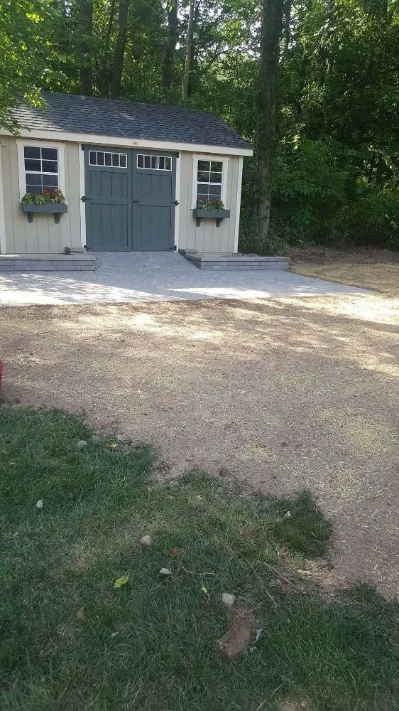 Top-rated yard cleanup service experts serving Tariffville, CT - Elite Landscape
