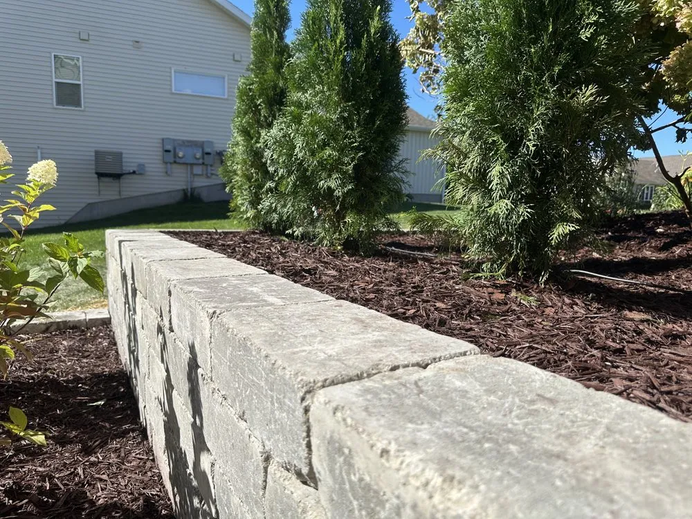 Professional outdoor landscaping in Charlotte, MI by Elite Landscapes