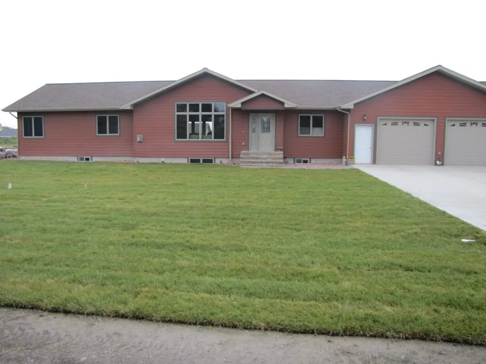 Reliable yard maintenance in Broomfield, CO by Elite Landscaping & Construction, LLC