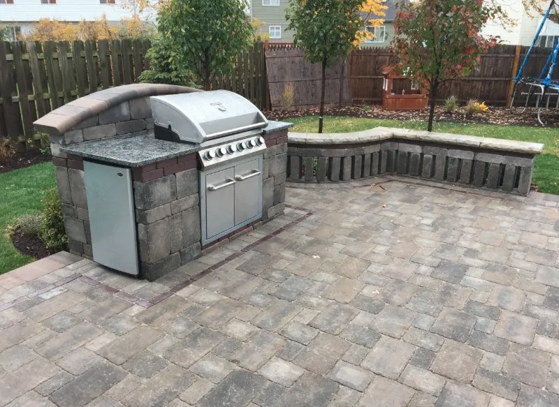 Reliable outdoor landscaping experts serving Round Lake Park, IL - Elite Landscaping & Construction