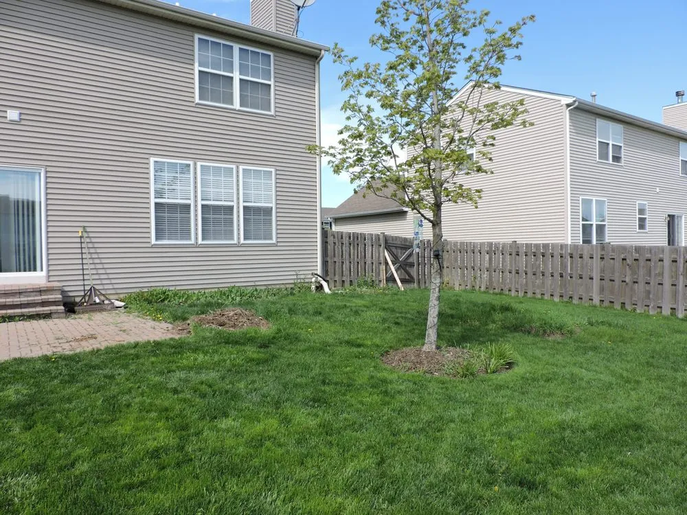 Top-rated garden landscaping in Round Lake Park, IL by Elite Landscaping & Construction