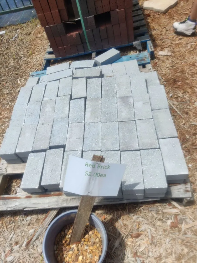 Custom outdoor landscaping in High Springs, FL by Elite Landscaping & Design