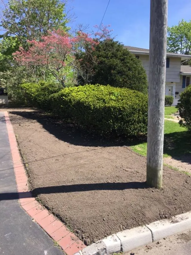 Custom landscaping services in West Sayville, NY by Elite Landscaping & Maintenance