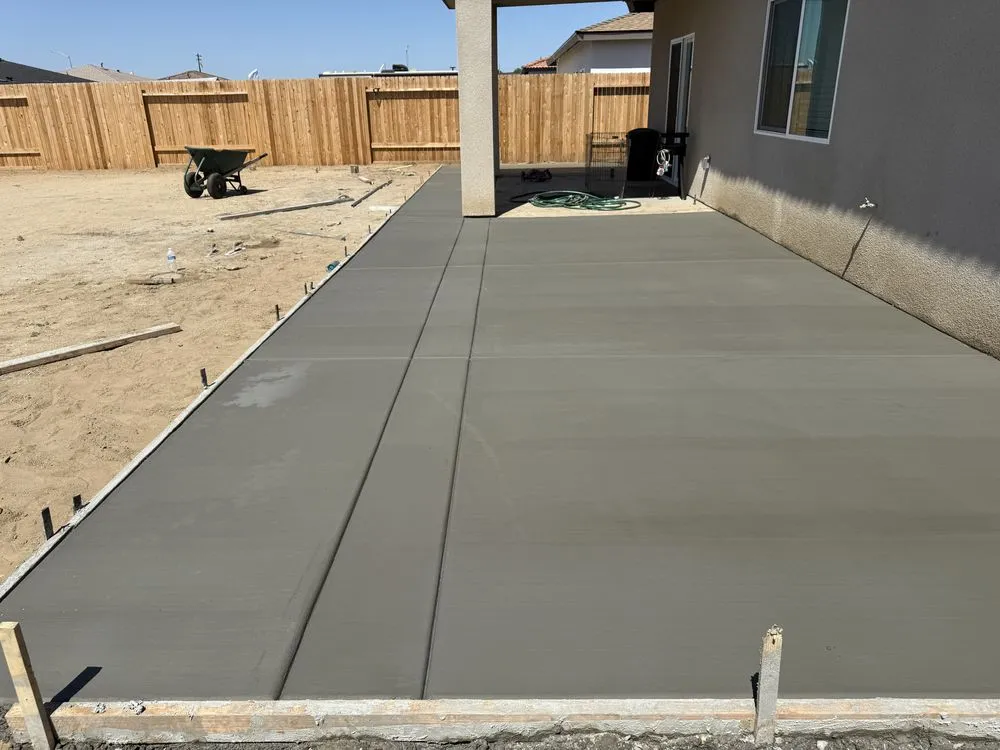 Reliable yard cleanup service in Bakersfield, CA - Elite Landscaping