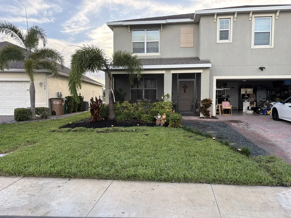 Reliable garden landscaping in Cape Coral, FL by Elite Landscaping