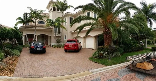 Custom landscaping services near you across Sunrise, FL - Elite Landscaping Group