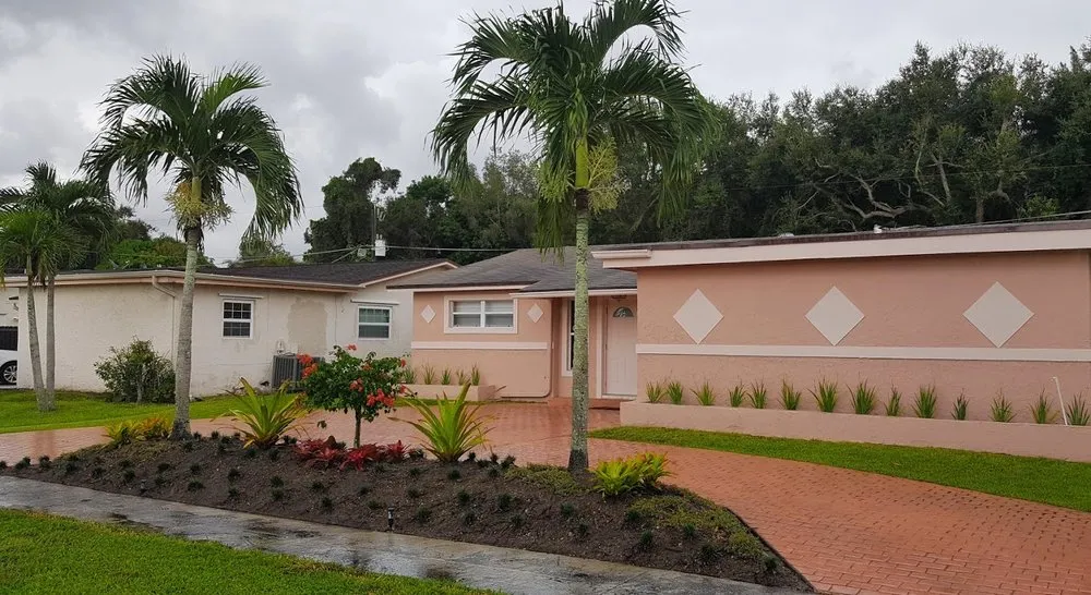 Local yard cleanup service for residential properties in Sunrise, FL by Elite Landscaping Group