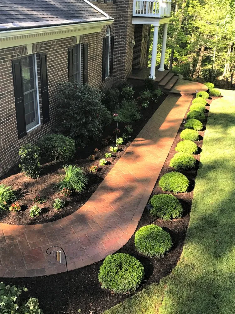 Local landscape design in Lorton, VA by Elite Landscaping