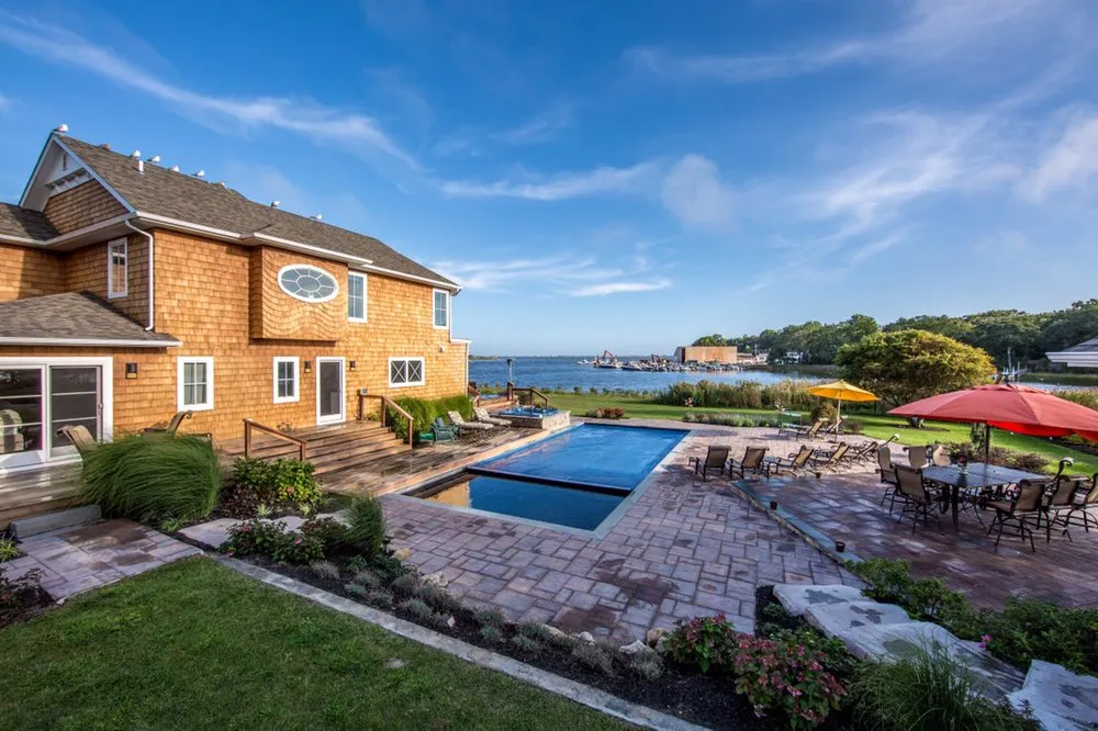 Affordable yard cleanup service for homes across Poughkeepsie, NY - Elite Landscaping