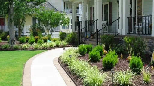 Top-rated outdoor landscaping experts serving Fort Lauderdale, FL - Elite Landscaping Services