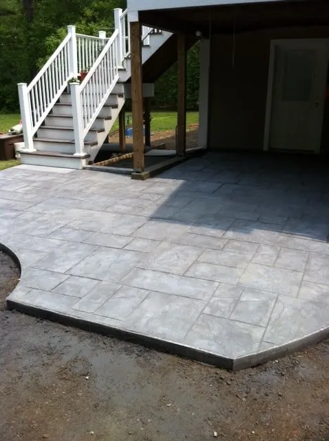 Professional outdoor landscaping experts serving Windham, NH - Elite Landscaping