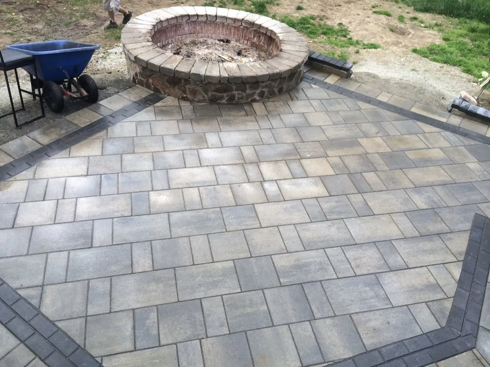 Custom residential landscaping experts serving Windham, NH - Elite Landscaping