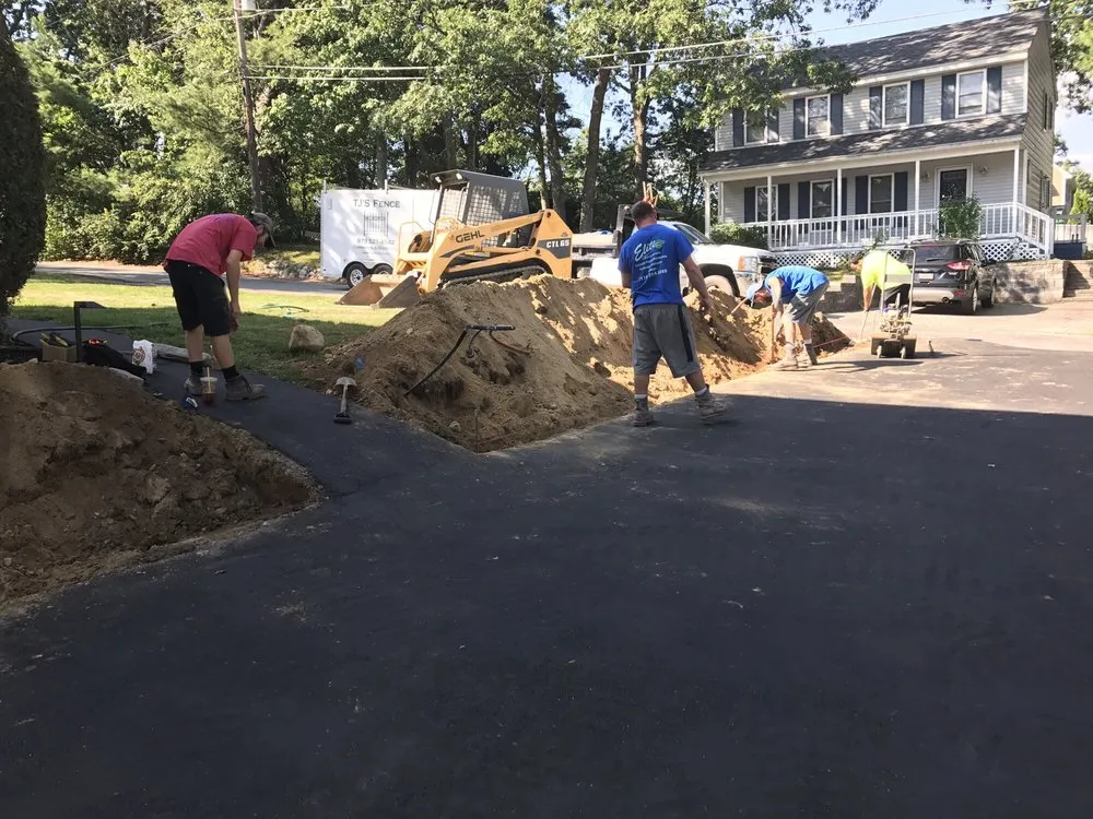 Expert lawn mowing service near you in Windham, NH by Elite Landscaping