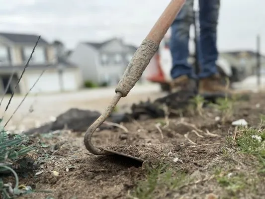 Elite Lawn & Landscape Logo