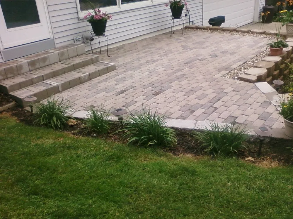 Top-rated landscape installation in Cedar Rapids, IA by Elite Lawn & Landscaping