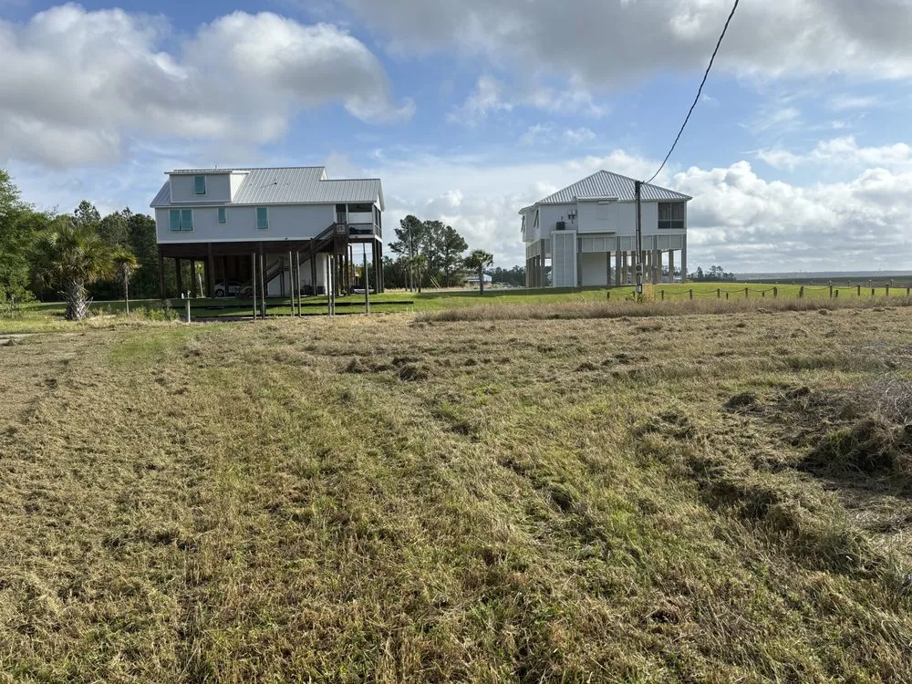 Top-rated residential landscaping in Saucier, MS - Elite Lawn & Services