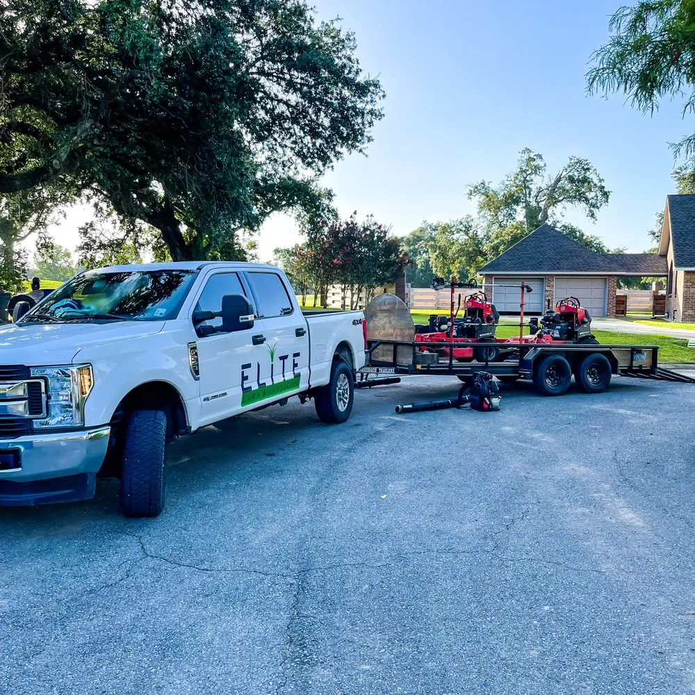 Professional yard maintenance experts serving Lafayette, LA - Elite Lawn And Landscape