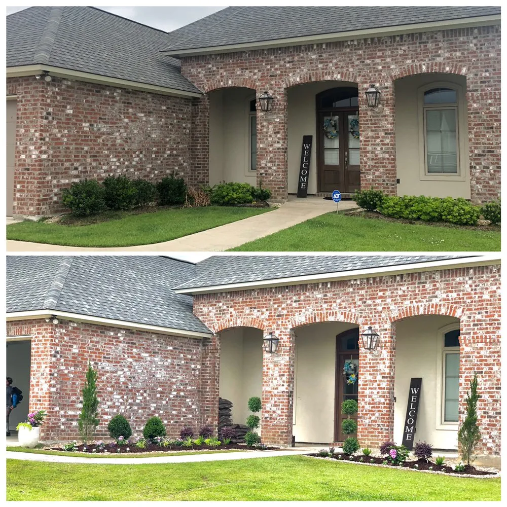Professional garden landscaping for residential properties in Lafayette, LA by Elite Lawn And Landscape