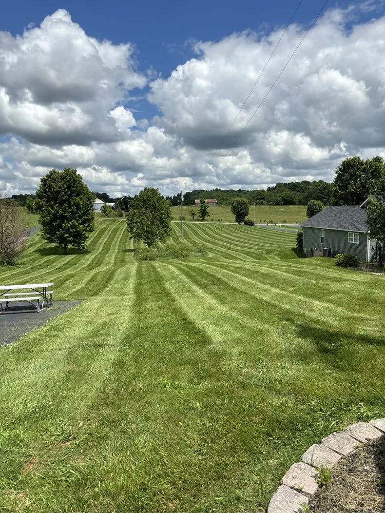 Local garden landscaping experts serving Glasgow, KY - Elite Lawn and Landscaping
