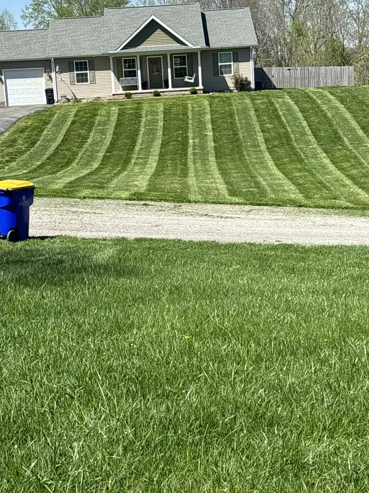 Professional yard maintenance for homes across Glasgow, KY - Elite Lawn and Landscaping