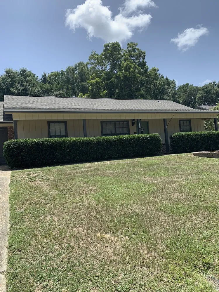 Top-rated outdoor landscaping experts serving Pensacola, FL - Elite Lawn care 850