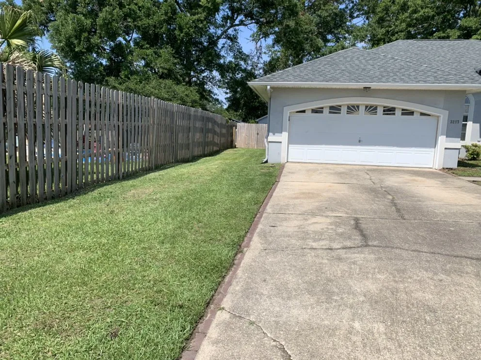 Trusted landscape design in Pensacola, FL - Elite Lawn care 850