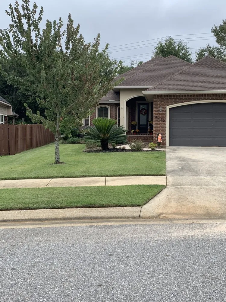 Reliable landscaping services for year-round maintenance across Pensacola, FL - Elite Lawn care 850
