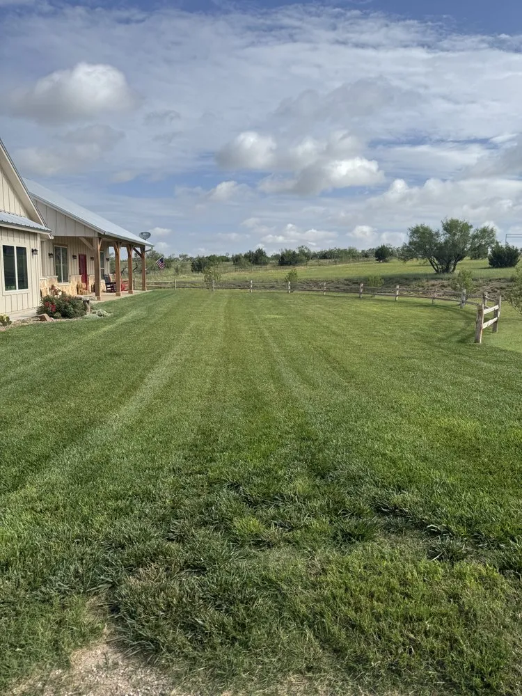 Affordable lawn care service for year-round maintenance in Amarillo, TX by Elite Lawn Care