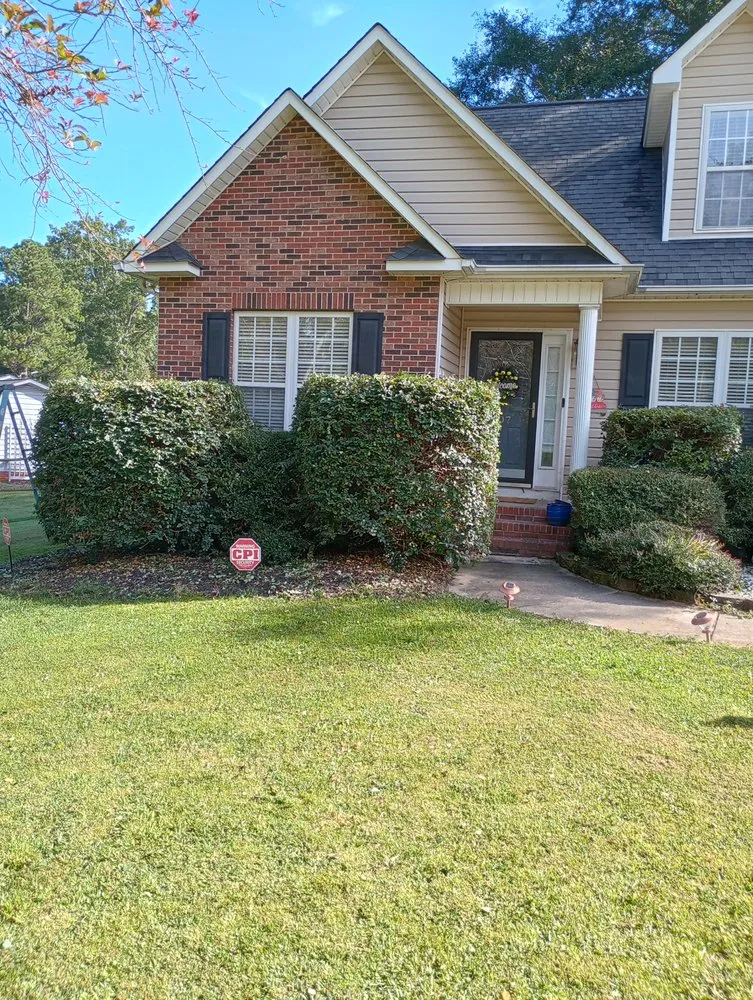 Local lawn mowing service for year-round maintenance across Blacksburg, SC - Elite Lawn Care