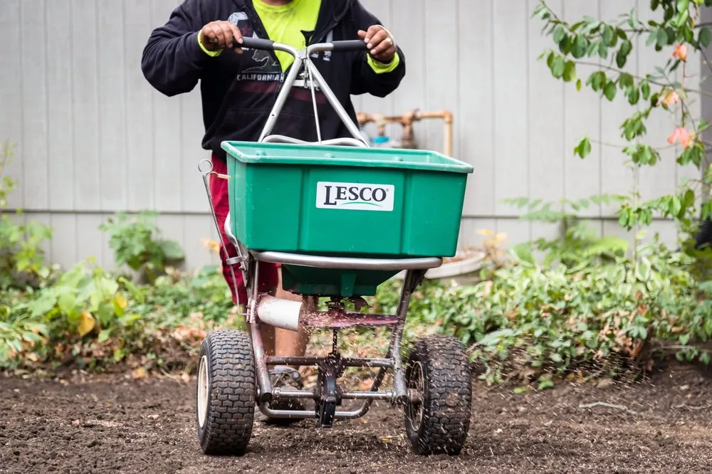 Reliable garden landscaping in Crystal Lake, IL - Elite Lawn Care